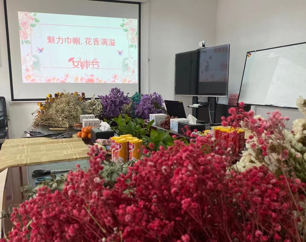 米兰体育在线网站_米兰体育(中国)
,宏明日望,株洲电子科技,湖南电容器,株洲电容器,电容器