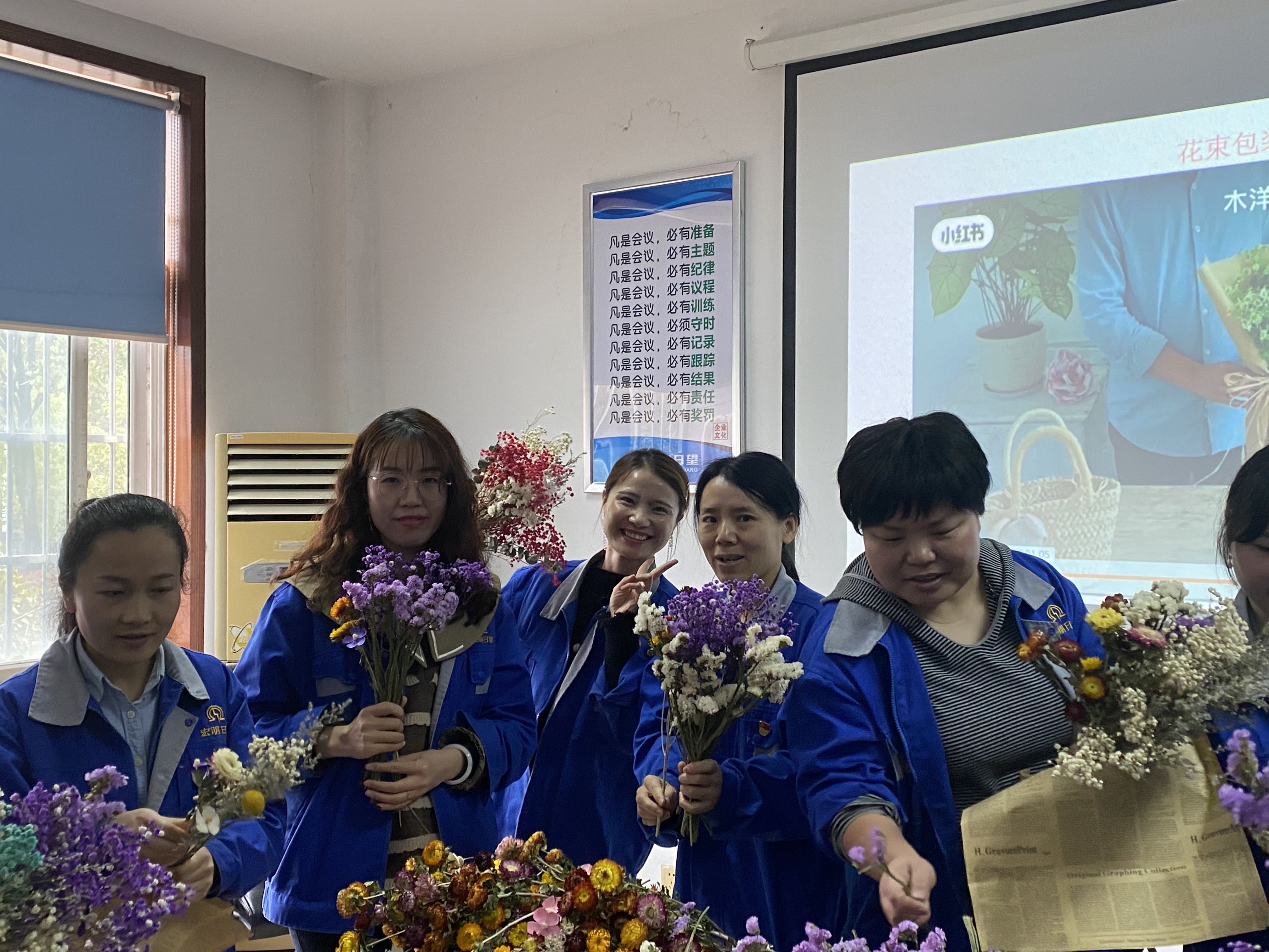 米兰体育在线网站_米兰体育(中国)
,宏明日望,株洲电子科技,湖南电容器,株洲电容器,电容器
